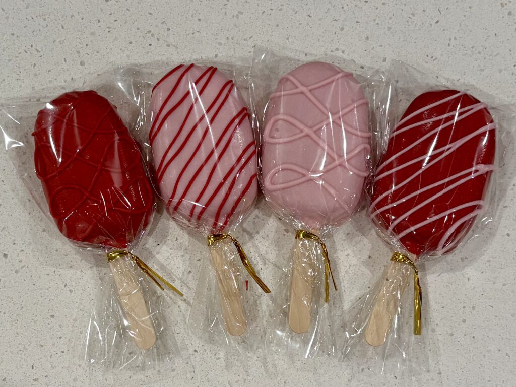 red pink mix piping only small batch